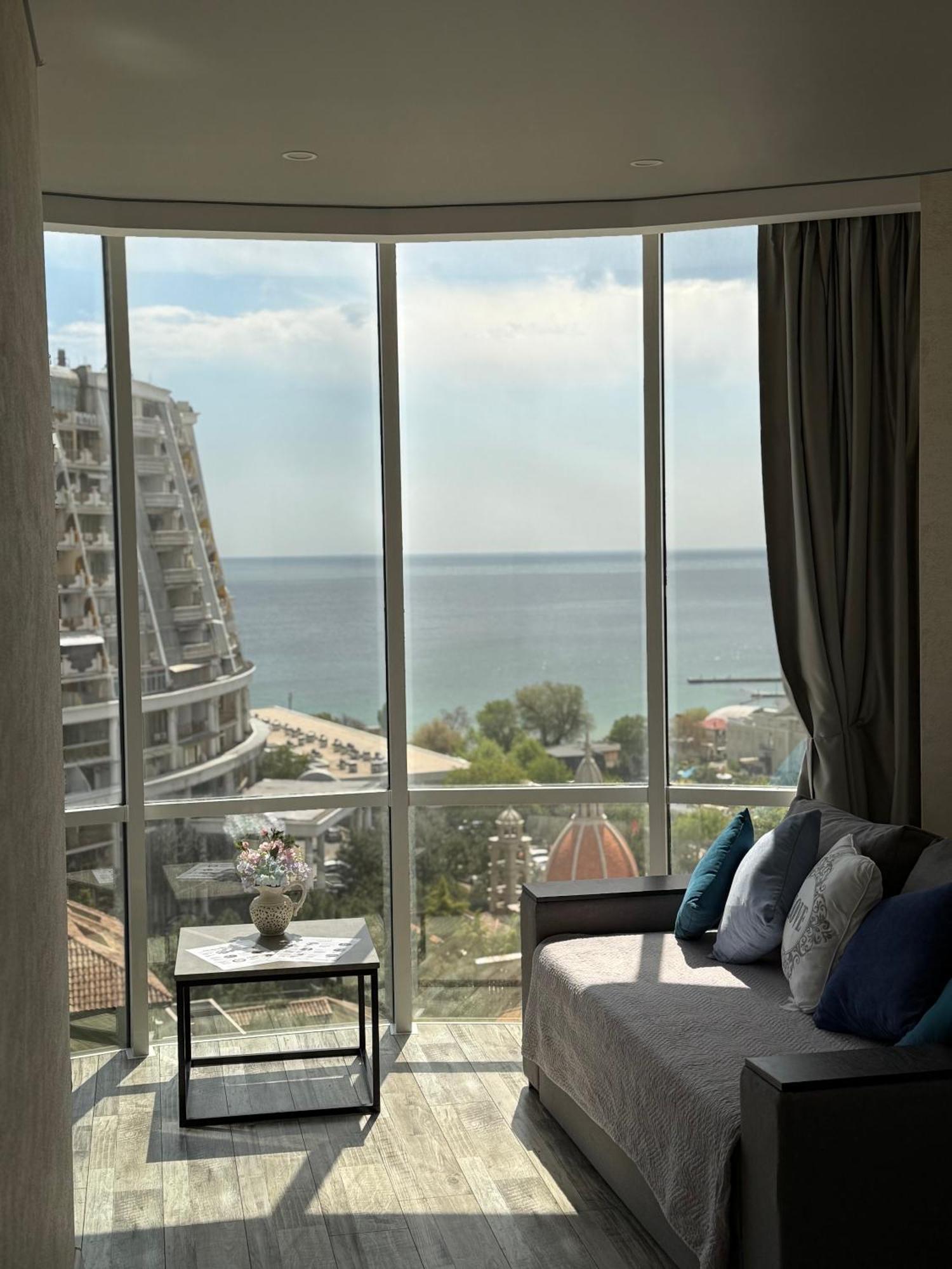 Gagarin Plaza Apartments Odesa Exterior foto